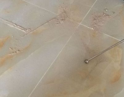 罗源瓷砖空鼓维修公司分享粘合剂选择不当在瓷砖铺贴过程中可能导致以下问题